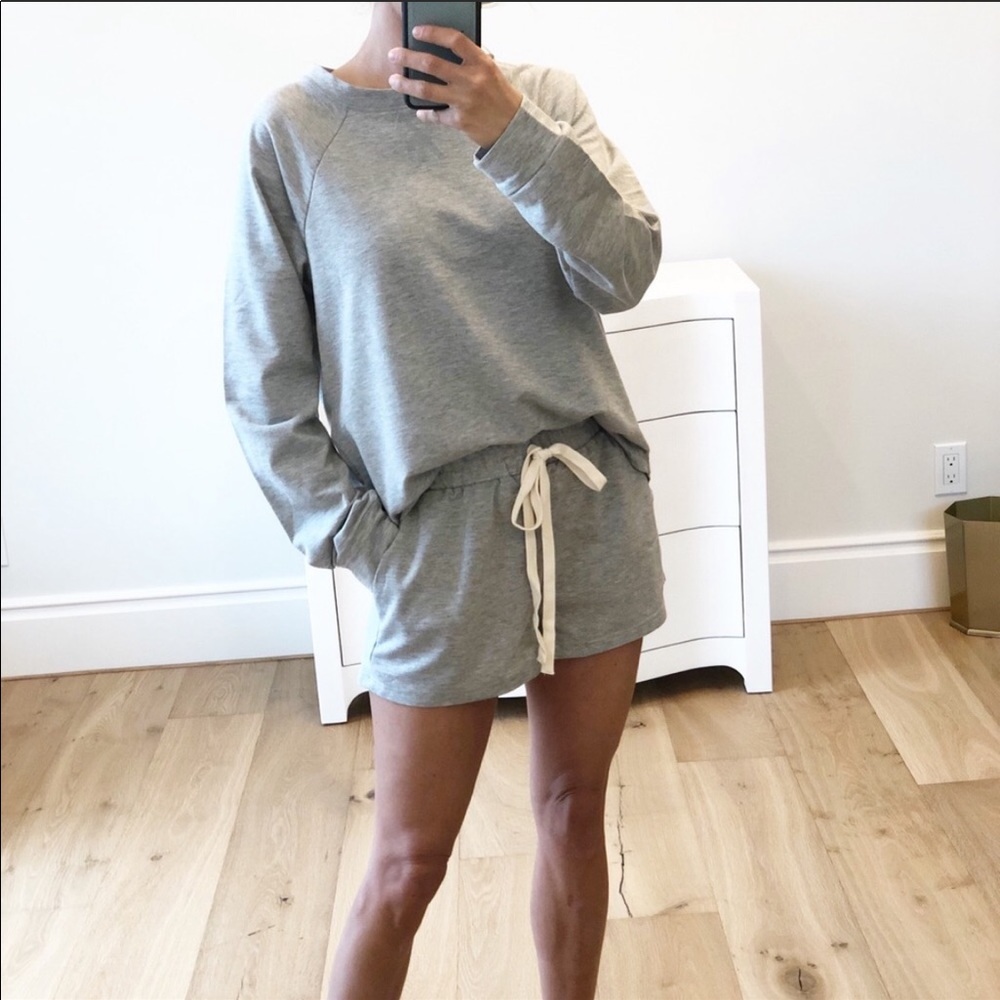 Gray Loungewear Set Long Sleeve Top & Shorts - Picture 4 of 6